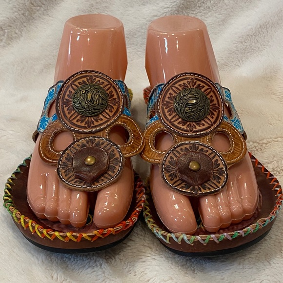 Corkys Antiqua Leather Hand-Painted Boho Toe Post Thong Sandals Size 7 VGC - Picture 3 of 11